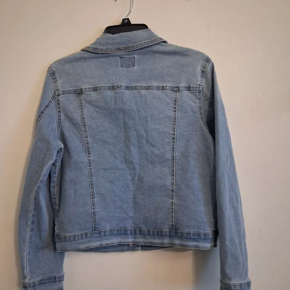 Light Blue Jean Jacket - Picture 5 of 5